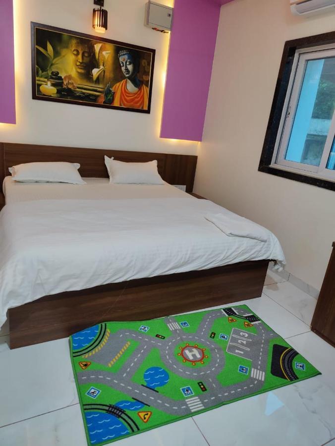 Garudeshwar Hotel Sardar Rooms מראה חיצוני תמונה