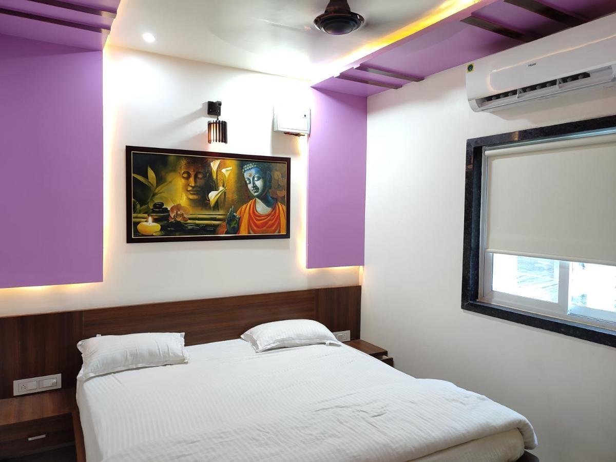 Garudeshwar Hotel Sardar Rooms מראה חיצוני תמונה